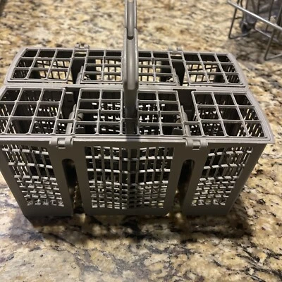 Cesta de cubiertos para lavavajillas Kenmore Elite Foto 1 de 4