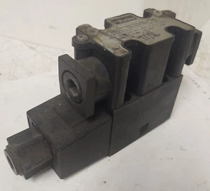 🔥PARKER D1VW20BY70 120-110V Directional Control Valve Hydraulic - Picture 1 of 3