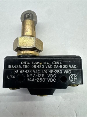 Micro Switch Honeywell Moujen 15A 250V  BZ-2RQ18-A2 BZ-2RQ784 MJ2-1308 - Image 1 of 4
