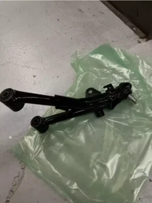 Honda TRX420 2009-2014 Rancher 4x4 OEM brazo izquierdo superior 51380-hp7-A00 Foto 1 de 4