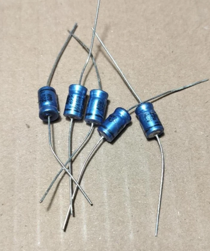 5 condensadores electrolíticos axiales Philips 22uf 40v/reemplazo 35v 25v 16v 10v Foto 1 de 1