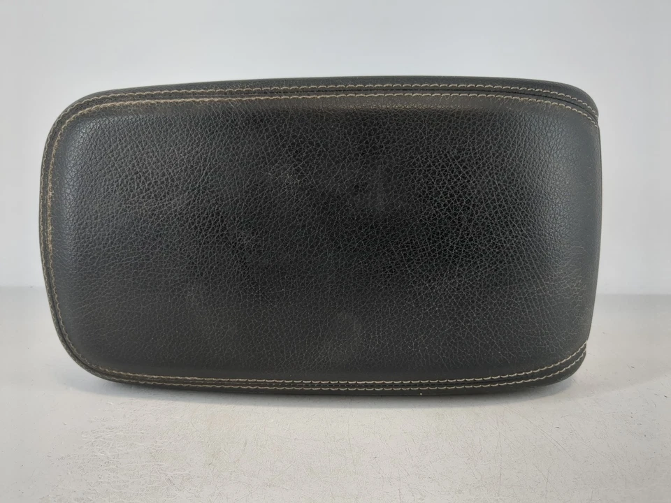 Mercedes-Benz Gla250 2015-2020 consola central reposabrazos cubierta tapa negra E8QM9 Foto 1 de 4