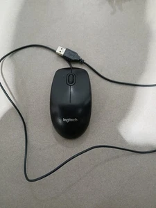 Logitech B100 USB Standard Mouse GOOD CONDITION - Picture 1 of 1