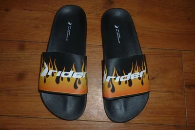 Badeschuhe Badelatschen Gr. 36 schwarz Flammen von Grendene Rider wie NEU - Bild 1 von 2