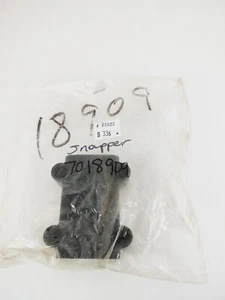 Snapper 7018909 String Trimmer Handle Mount Cap w/ Liner - Picture 1 of 8