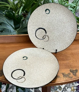2 Vintage Japanese MCM Textured Face Ring Design 10" Dinner Plates Japan - Picture 1 of 4