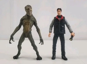 The X Files Agent Mulder & Alien Fight The Future Series 1 Action Figures 1998 - Picture 1 of 4