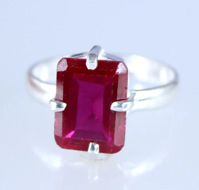 Naturale Rosso Zaffiro 6.80 KT Smeraldo Cut Gemma Certificato Raro Anello Design - Immagine 1 di 4