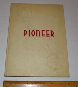1943 POMPTON LAKE HIGH SCHOOL NJ YEARBOOK SENIORS THAT WENT TO WAR SIGNED BOOK - Picture 1 of 21