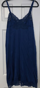 VTG SHADOWLINE Bright NAVY Blue W/ LACE Sz 36 28” NYLON FULL SLIP Dress Lingerie