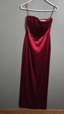 Новый с Ярлыками ALICE & OLIVIA женщин бордовый без бретелек длинное платье атласный вид Sx S - Изображение 1 из 3