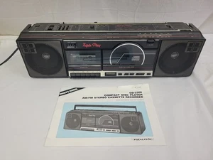 Vintage Realistic CD-3300 Ghettoblaster FM/AM Kassetten CD Player & Handbuch getestet funktioniert - Bild 1 von 14