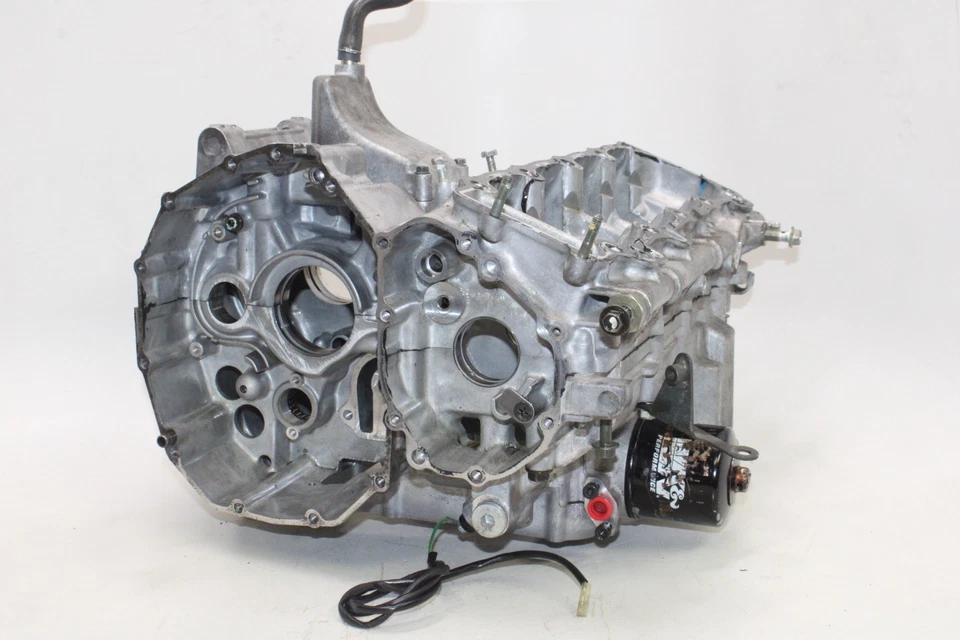 04-07 SUZUKI HAYABUSA GSX1300R OEM БЛОК КАРТЕРА КАРТЕРА ДВИГАТЕЛЯ - Изображение 1 из 4