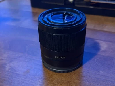 Lente de fotograma completo Sony FE 28 mm F2 E-mount USADA Foto 1 de 2