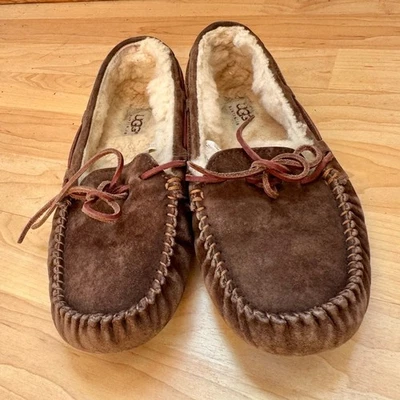 Zapatillas UGG Dakota Espresso Marrón Gamuza Mocasines Plantilla Piel de Oveja Para Mujer Talla 8 Foto 1 de 4