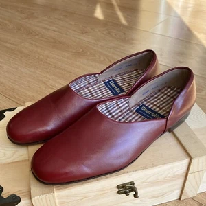 Church's mens Leather Grecian Slippers red size Eu 40.5 . Us 8.5 - Picture 1 of 10