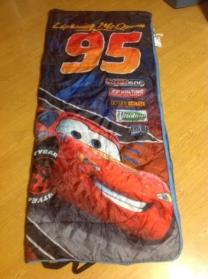Saco de dormir juvenil Lightning McQueen de Disney Cars Foto 1 de 3