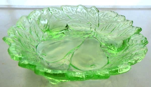 Indiana Glass Green Avocado Sweet Pear 3 Toed Nappy 6 1/4" Bowl - Picture 1 of 11