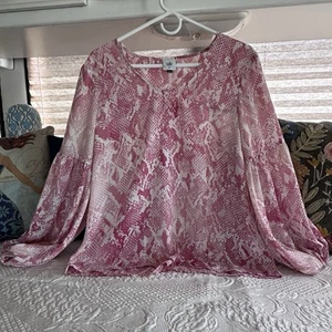Cabi Women's Bethany Blouse Size M Medium Pink Snakeskin Print Blouson Sleeves - Picture 1 of 8