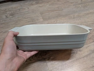 Le Creuset Lasagne 16" Schale "Pistache" Steinzeug Neu *SELTENE FARBE* - Bild 1 von 5