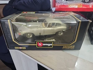 Modellino auto scala 1:18 Burago  JAGUAR E COUPE  SILVER modellismo 3038 - Foto 1 di 17