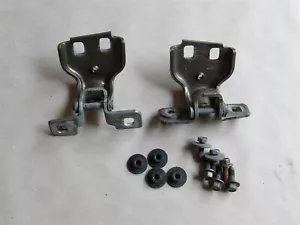 Door Hinges Pair Upper Lower RH PASSENGERS REAR JEEP Grand Cherokee WJ 1999-2004 - Picture 1 of 1