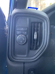 2022 Chevrolet Silverado 1500 vent with NO headlight switch - Picture 1 of 1