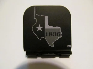 Mapa de Texas 1836 con bandera interior grabado con láser aluminio sombrero clip ala - Imagen 1 de 9