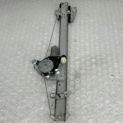 Regulador de ventana y motor delantero derecho para Mitsubishi MONTERO V77W 3.8 Foto 1 de 4