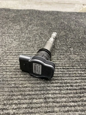 Bosch Ignition Coil  0986221024 - Image 1 of 4