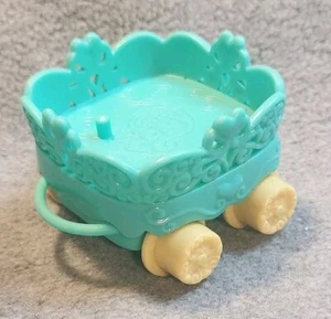 2015 My Little Pony Blue Train Cart with Hearts - Picture 1 of 5