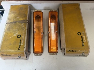 Nos Lamp Assembly 1963-1964 Chevrolet Chevy II Nova Lens 897286 - 897287 Rh Lh - Image 1 of 4