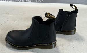 Children's Dr. Martens 2976 Smooth Leather Side Zip Chelsea Boots, Size 11 NWOB - Picture 1 of 7