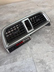 02-04 SUBARU IMPREZA WRX STi CENTER VENT CENTER DASH VENT AC HEATER OEM w - Picture 1 of 4