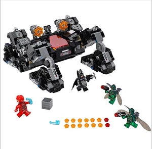 LEGO DC Comics Super Heroes: Knightcrawler Tunnel Attack (76086) - Picture 1 of 10