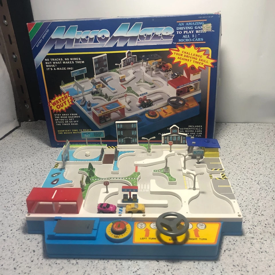 Micro Maze- Dah Yang-Micro Machine Playset, Electronic Driving Course, Tested - Image 1 of 4