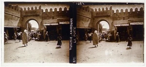 Tunisie.Tunisia.Kairouan.La Porte.Animée de Personnages.Stereo sur Verre.6X13cm. - Picture 1 of 1
