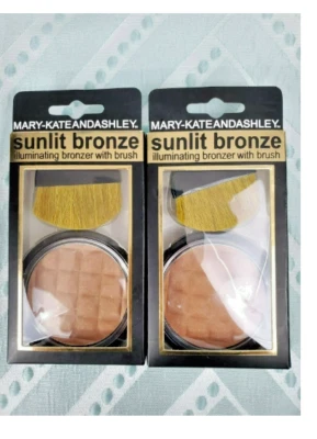 Lot of 2Mary-Kate&Ashley Sunlit Illumination Bronzer Brush Sunkissed Bronze 605  - Image 1 of 3