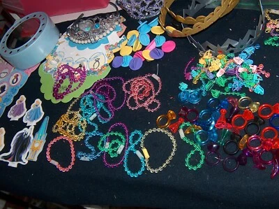 Pretty Pretty Princess Board Game Replacement Parts Pieces   UPICK Jewelry / Box - Image 1 of 4