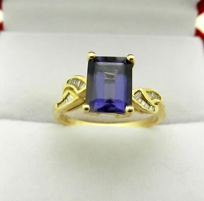 Elegante anillo con piedras preciosas de iolita talla esmeralda y detalles de diamantes de oro de 14 k por SBT Foto 1 de 4