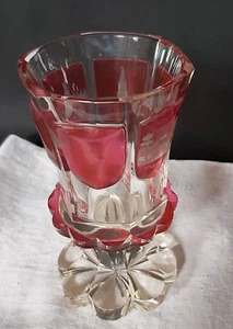 Böhmisches Glas Becher 19.Jh. Kristall geschliffen Denkmaldekor in 6 Patronen - Bild 1 von 13