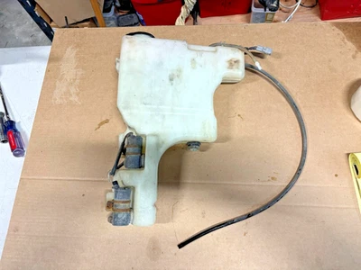 1989-1995 Toyota 4Runner Windshield Washer Fluid Tank Reservoir Pump Kit - Image 1 of 4