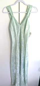 NWT Morgan Taylor Nightgown Full Length Silky Light Green Size P New - Picture 1 of 6