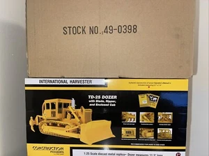 First Gear International TD-25 Dozer Enclosed Cab Ripper White Demo 1/25 49-0398 - Picture 1 of 7