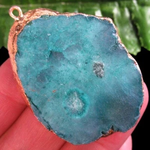 Gold Edge Green Titanium crystal Agate Druzy Quartz Geode Pendant D35860 - Picture 1 of 3