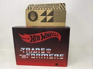 NUEVO Hot Wheels Transformers Optimus Prime Exclusivo Mattel Creations RLC - Imagen 1 de 3