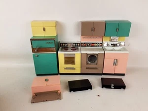 VTG 1960's Barbie Dream Kitchen Made by Deluxe Reading Corp MCM *READ* TLC - Picture 1 of 16