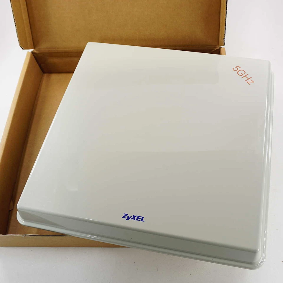 Zyxel Outdoor 5GHz 22dBi 13-1/2" x 13-1/2" x 1-1/2" PANEL ANTENNA, N-Type Female - Image 1 of 3