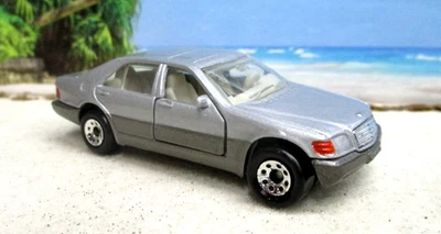 Caja de cerillas Mercedes-Bentz 600 SEL carrocería plateada base china difícil de encontrar Foto 1 de 4