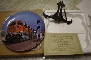 NEW IN BOX BNSF RAILROAD PLATE "10 YEARS AND ROLLING" 12,705 / 45K FREE SHIPPING - Picture 1 of 6